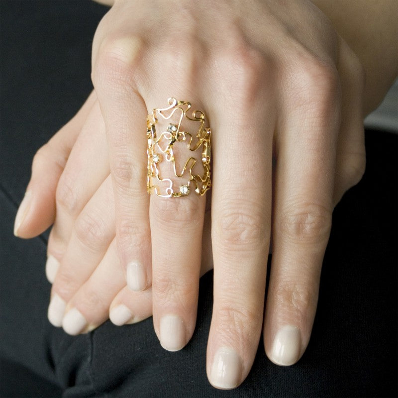 Henna spear ring