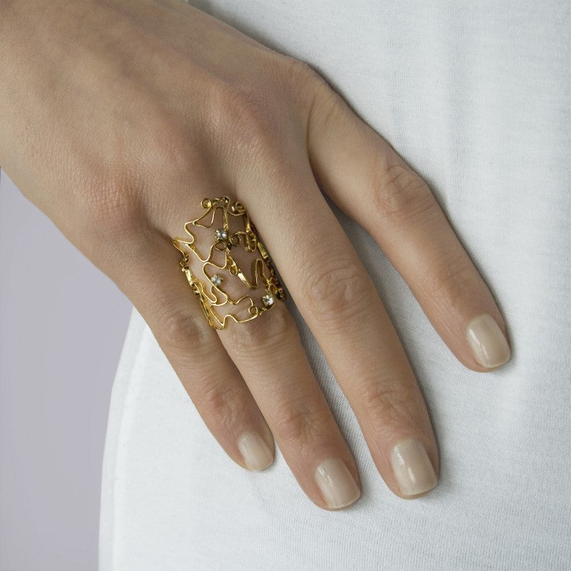 Henna spear ring